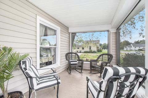 414 E Van Buren St, Gobles, MI 49055 photo 12