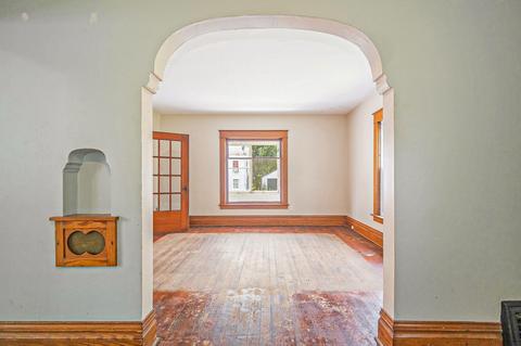 313 S Eagle St, Marshall, MI 49068 photo 6