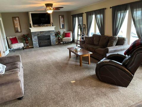 595 11th St, Plainwell, MI 49080 photo 9