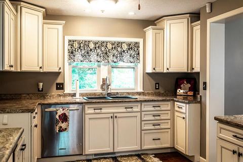 13388 Wayne St, Union, MI 49130 photo 9