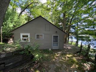 981 Lake Dr, Harrison, MI 48625 photo 2