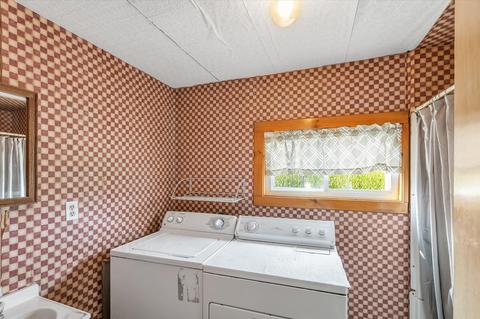 97 S Osborn Rd, Sumner, MI 48889 photo 16