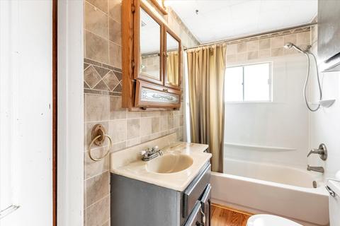 97 S Osborn Rd, Sumner, MI 48889 photo 23