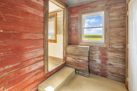 97 S Osborn Rd, Sumner, MI 48889 photo 8