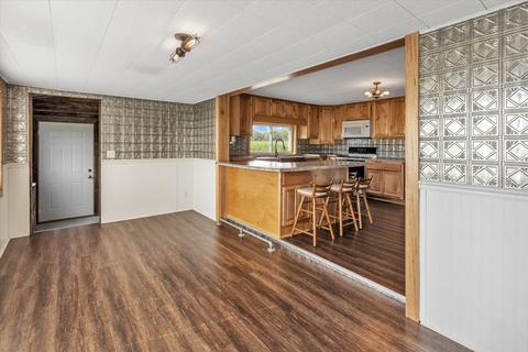 97 S Osborn Rd, Sumner, MI 48889 photo 10