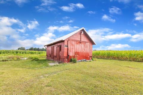 97 S Osborn Rd, Sumner, MI 48889 photo 42
