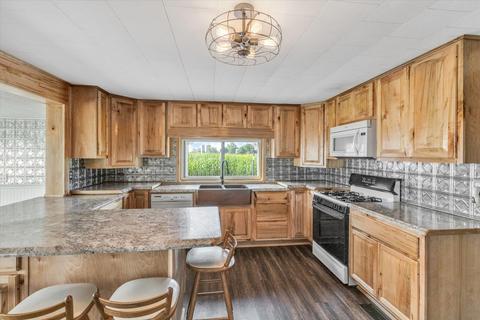 97 S Osborn Rd, Sumner, MI 48889 photo 12