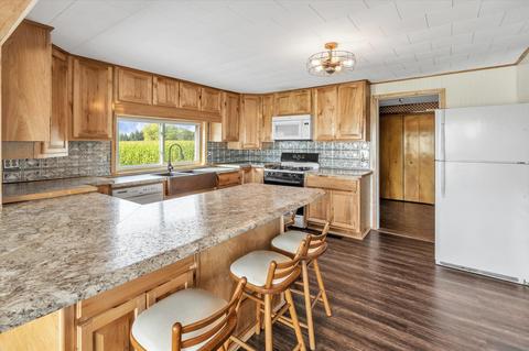 97 S Osborn Rd, Sumner, MI 48889 photo 11