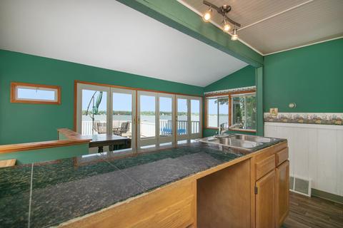 979 E Hess Lake Dr, Grant, MI 49327 photo 6