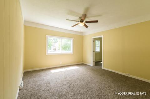 901 S Broas St, Belding, MI 48809 photo 7