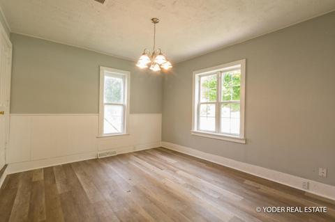 901 S Broas St, Belding, MI 48809 photo 3