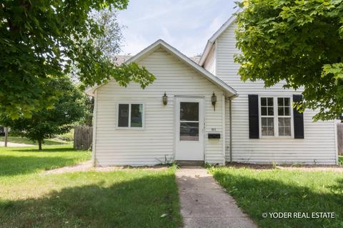 901 S Broas St, Belding, MI 48809 photo 1