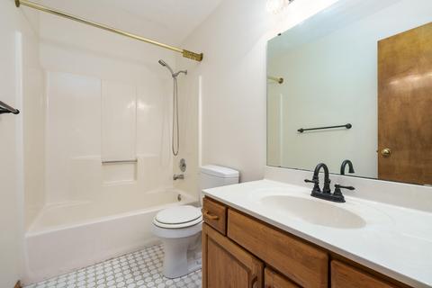 8 Drake Ct, Plainwell, MI 49080 photo 23