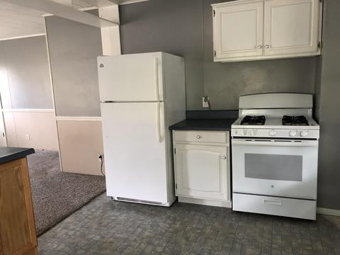 716 E State St, Colon, MI 49040 photo 4
