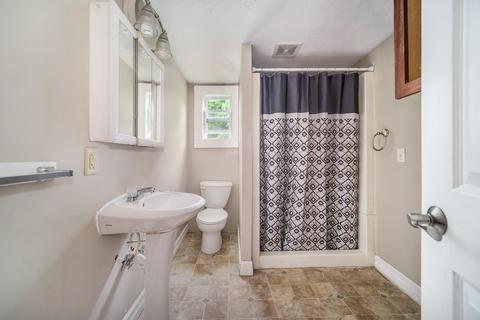 321 E Center St, Concord, MI 49237 photo 15