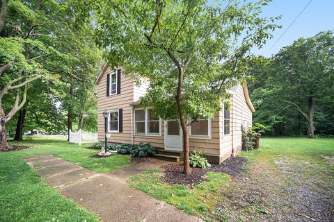 321 E Center St, Concord, MI 49237 photo 3