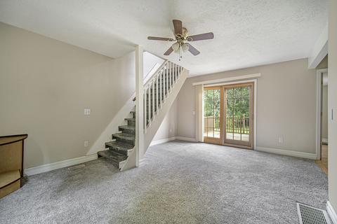 321 E Center St, Concord, MI 49237 photo 11