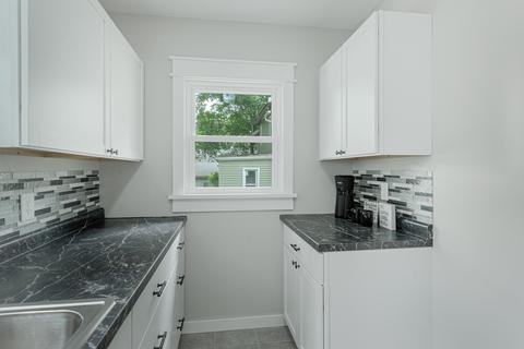 209 N Brown St, Jackson, MI 49202 photo 10