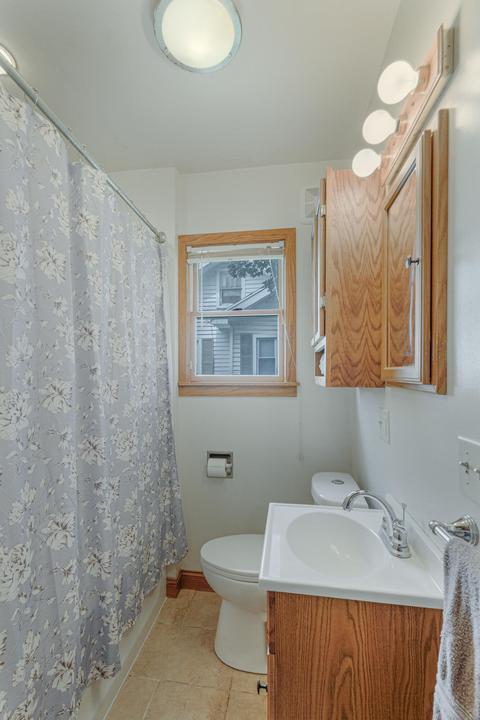 209 N Brown St, Jackson, MI 49202 photo 17