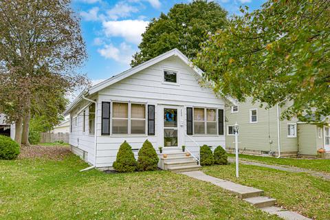 209 N Brown St, Jackson, MI 49202 photo 1