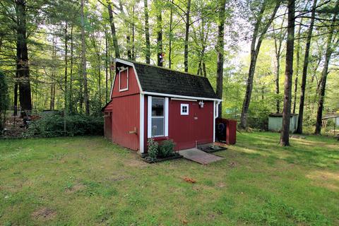 666 W Lake Ave, White Cloud, MI 49349 photo 2