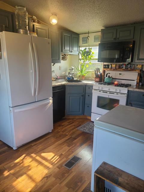 4675 E Pakes Rd, Stanton, MI 48888 photo 7