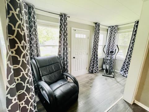 2404 Vining St, Jackson, MI 49203 photo 3