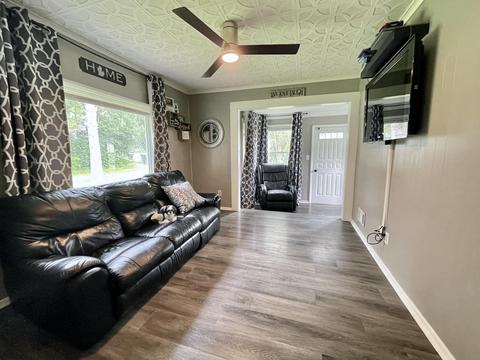2404 Vining St, Jackson, MI 49203 photo 5