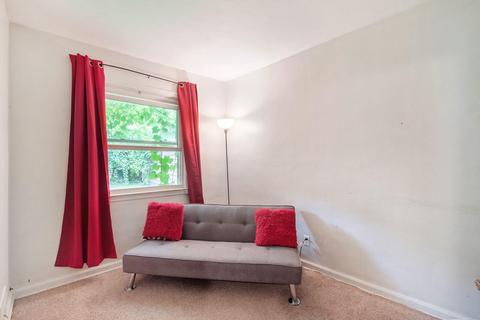 2910 Cherokee Ave, Flint, MI 48507 photo 10