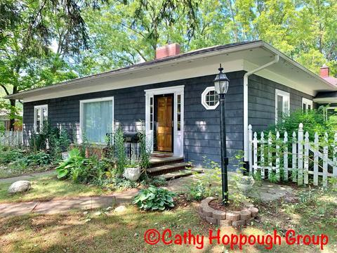 222 High St, Ionia, MI 48846 photo 1