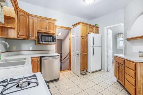 615 S Bridge St, Belding, MI 48809 photo 6