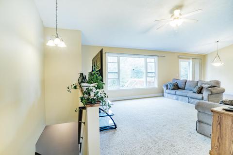 1678 140th Ave, Dorr, MI 49323 photo 4