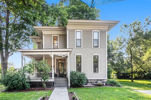 208 S Constantine St, Three Rivers, MI 49093 photo 2