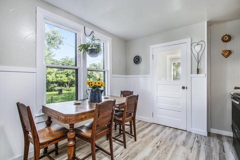 208 S Constantine St, Three Rivers, MI 49093 photo 8