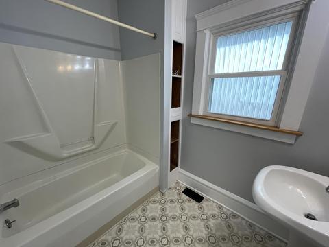 772 Randolph St, Jackson, MI 49203 photo 13