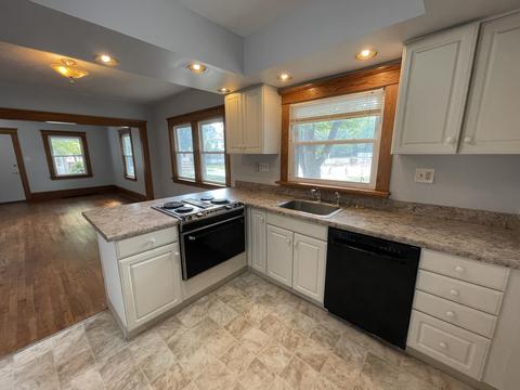 772 Randolph St, Jackson, MI 49203 photo 9