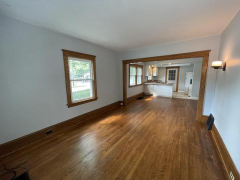 772 Randolph St, Jackson, MI 49203 photo 2