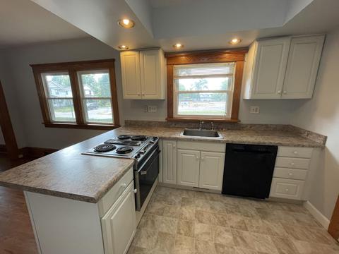 772 Randolph St, Jackson, MI 49203 photo 10
