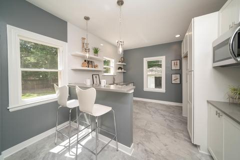 819 Dwillard Dr, Kalamazoo, MI 49048 photo 9
