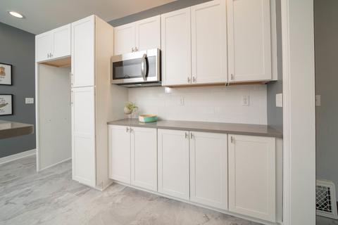 819 Dwillard Dr, Kalamazoo, MI 49048 photo 10