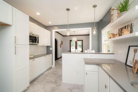 819 Dwillard Dr, Kalamazoo, MI 49048 photo 7
