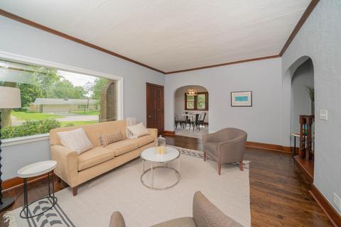 819 Dwillard Dr, Kalamazoo, MI 49048 photo 14