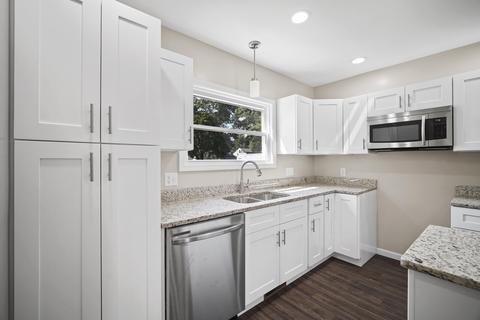 1008 S Webster St, Jackson, MI 49203 photo 5