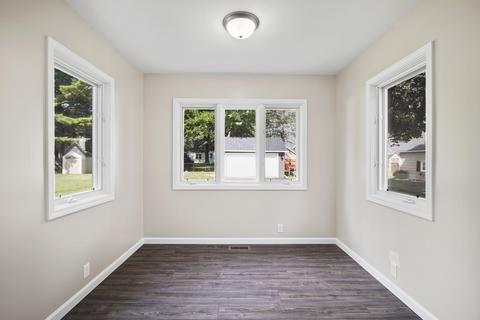 1008 S Webster St, Jackson, MI 49203 photo 2