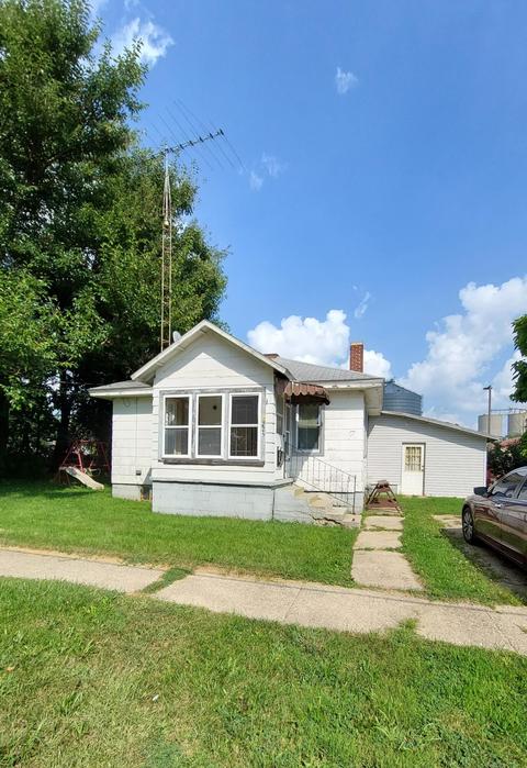 225 Lynn St, Reading, MI 49274 photo 1