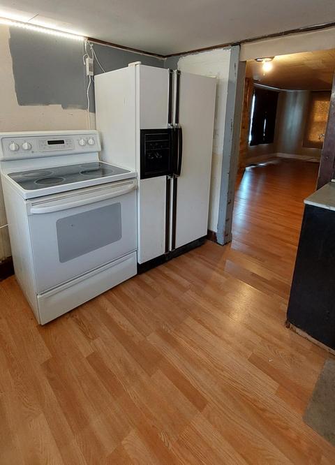 225 Lynn St, Reading, MI 49274 photo 4