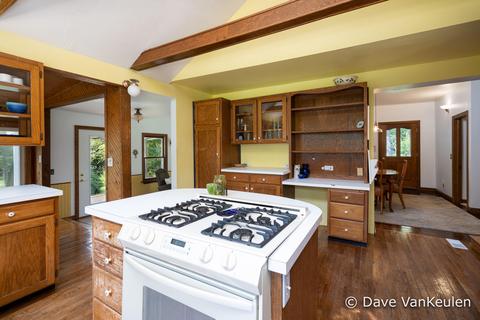 1266 Mccabe Ave NE, Ada, MI 49301 photo 9