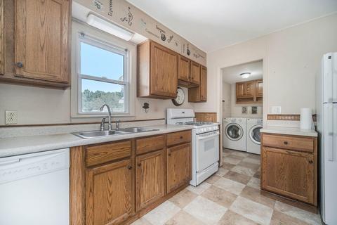 2314 Dover Ave, Jackson, MI 49202 photo 5