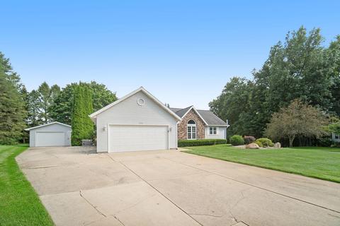 6220 Burning Tree St, Jackson, MI 49201 photo 2