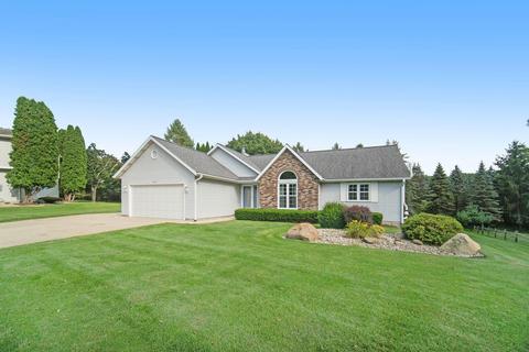 6220 Burning Tree St, Jackson, MI 49201 photo 1
